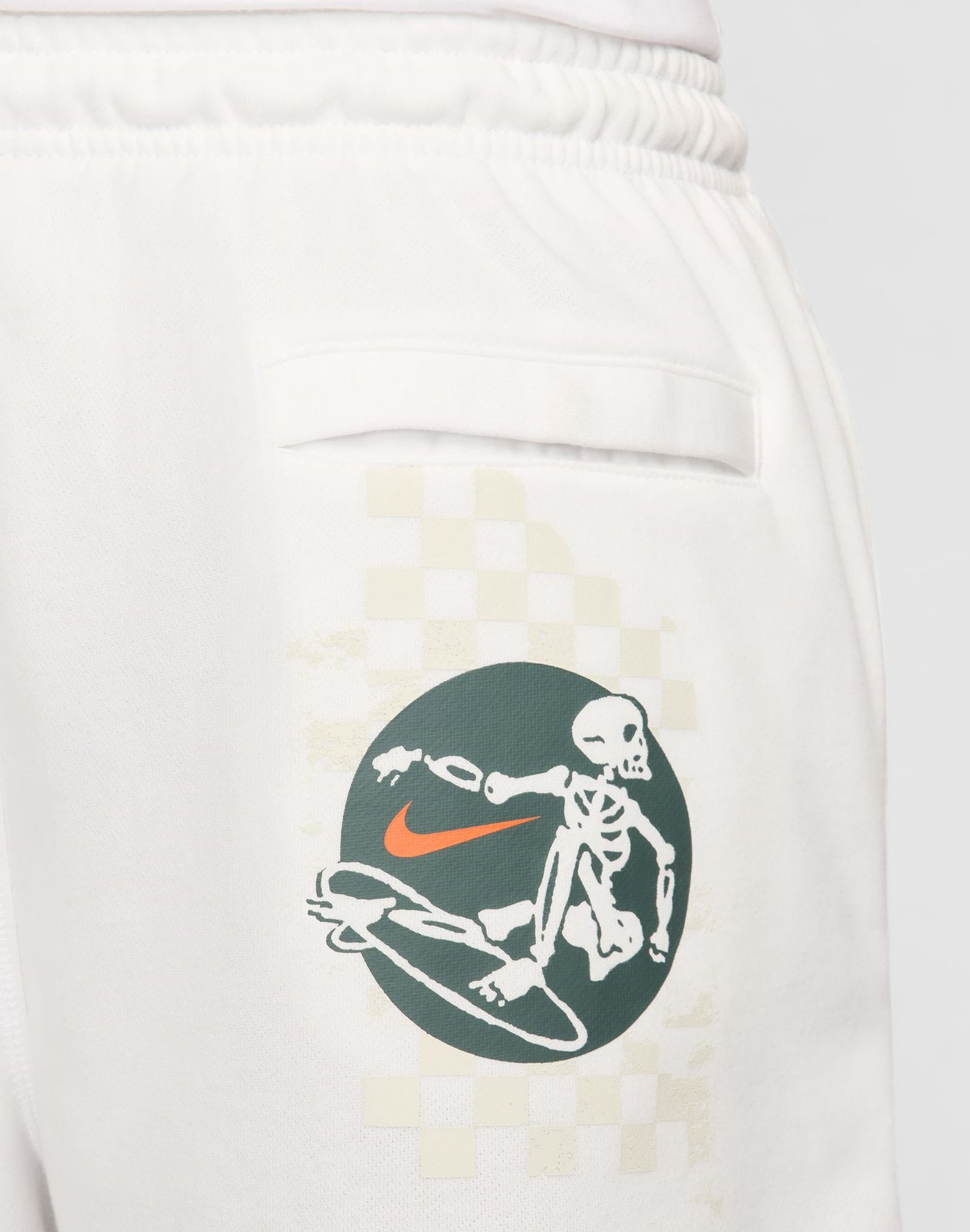 Nike Club French Terry Flow Shorts - Image 4