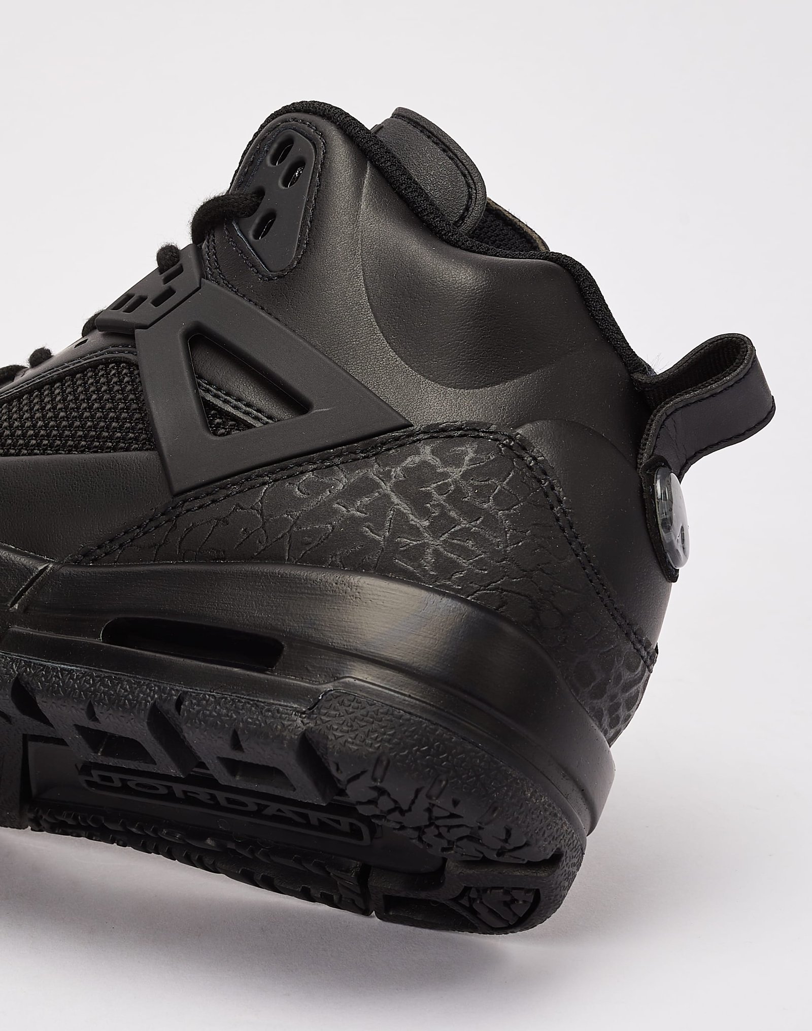 Jordan Spizike Winterized Grade-School - Image 5
