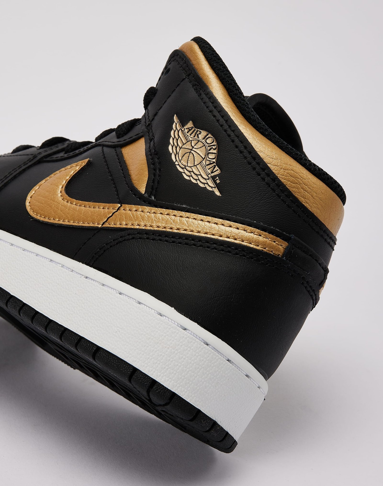 Jordan Air Jordan 1 Mid Grade-School - Image 5