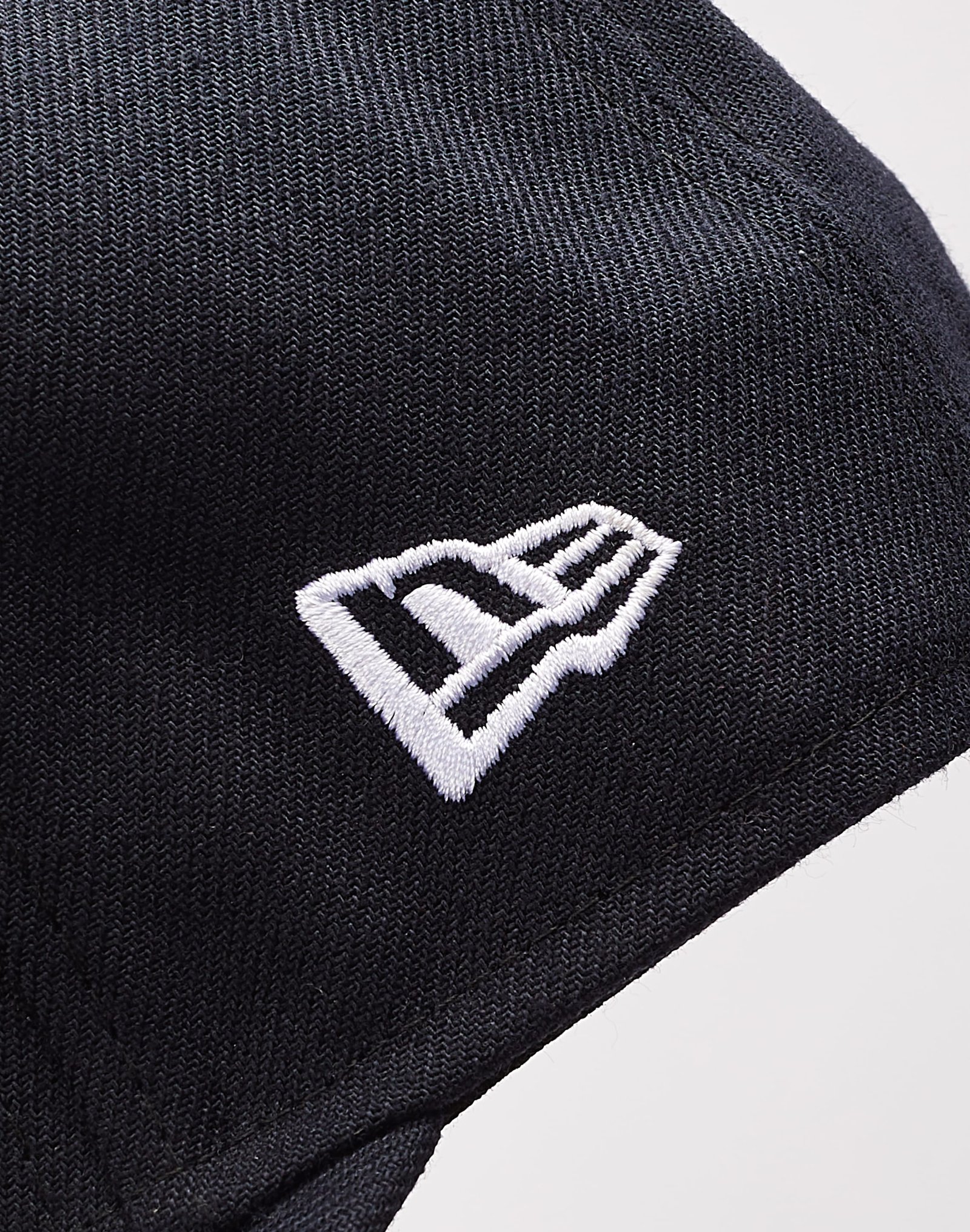 New Era MLB New York Yankees 59Fifty Fitted Hat - Image 5