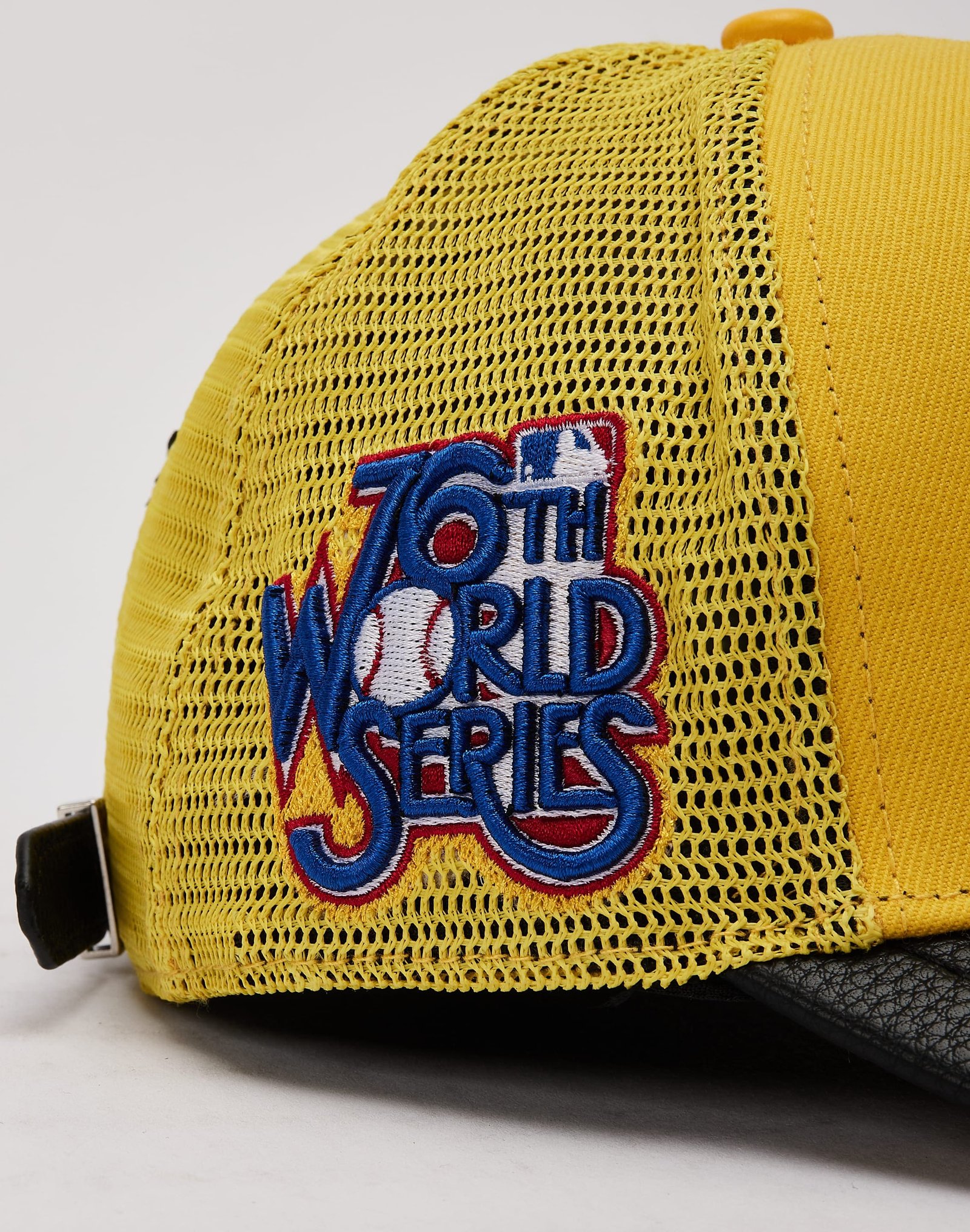 Pro Standard MLB Pittsburgh Pirates Trucker Hat - Image 4