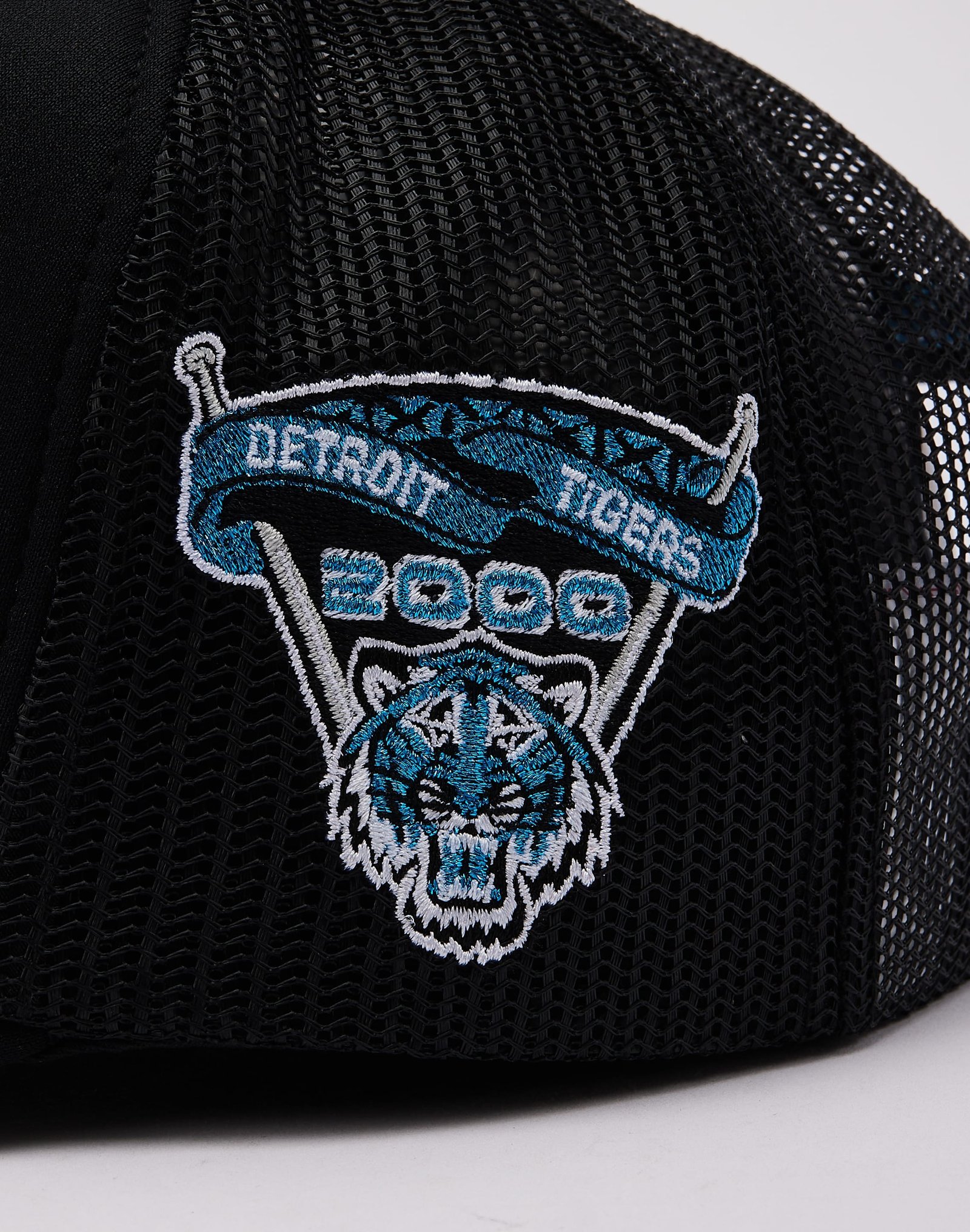 Mitchell & Ness MLB Detroit Tigers Flames Trucker Hat - Image 4