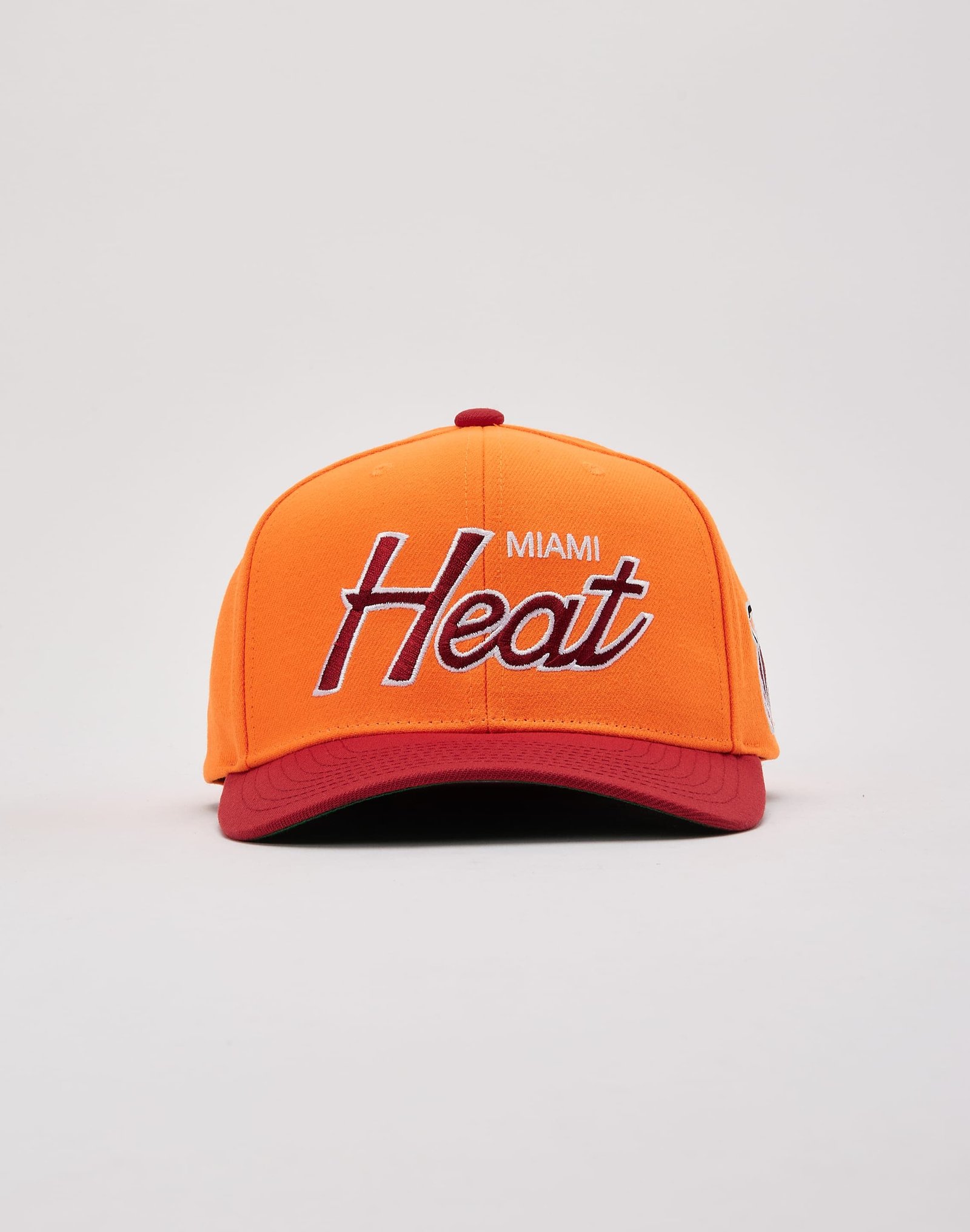 Mitchell & Ness NBA Miami Heat Script Snapback - Image 2