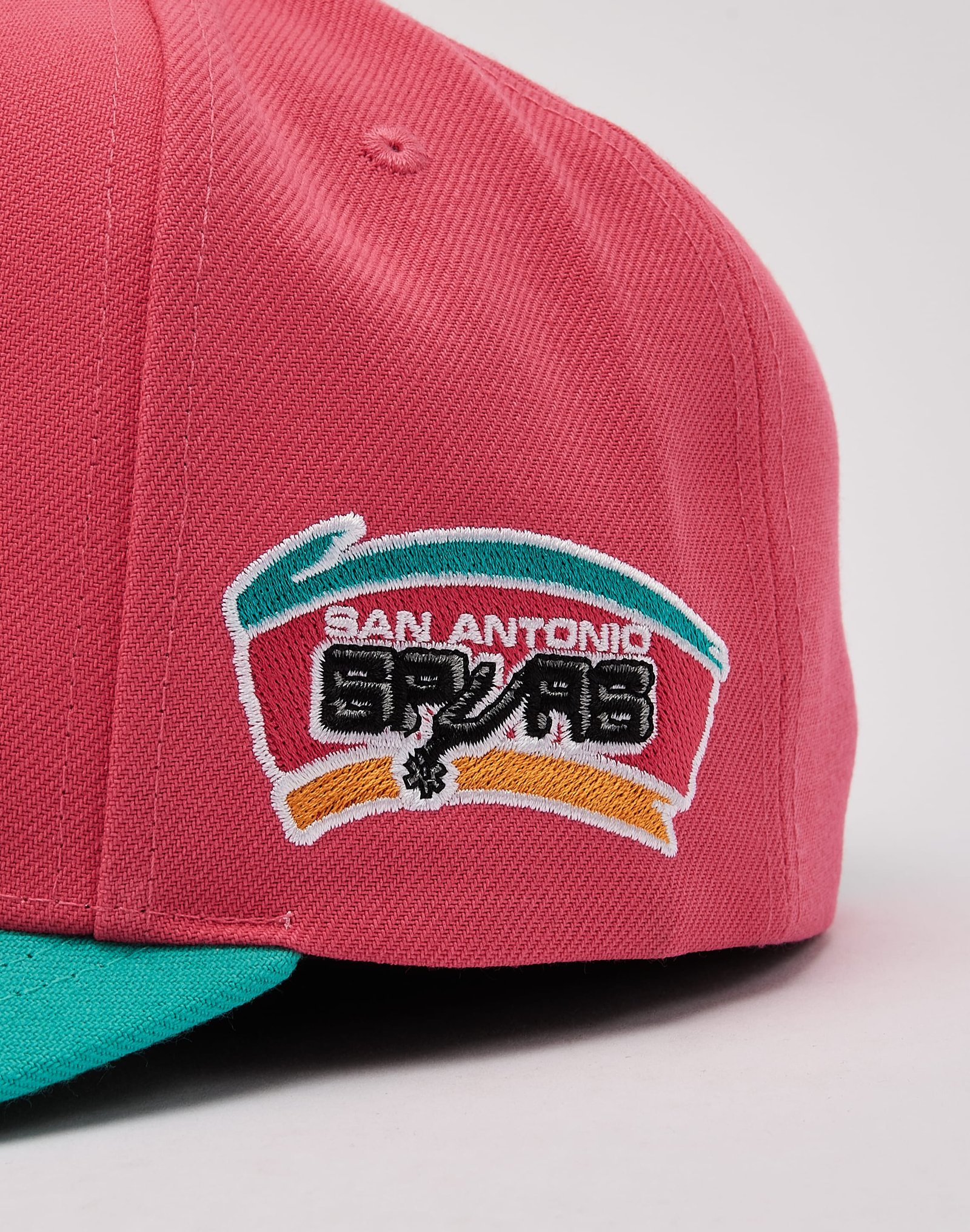 Mitchell & Ness NBA San Antonio Spurs Script Snapback Hat - Image 4