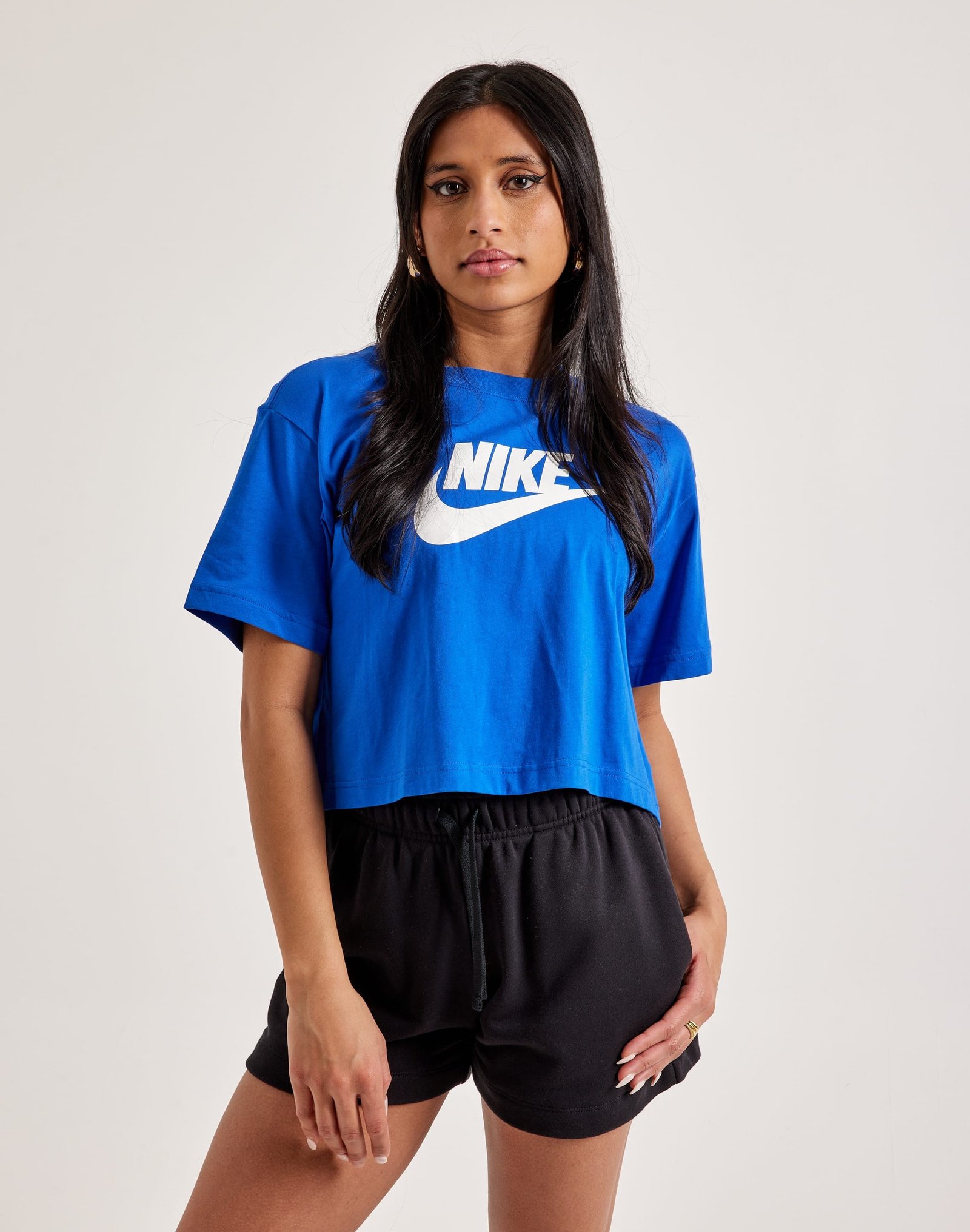 Nike Essential Cropped Logo Tee
