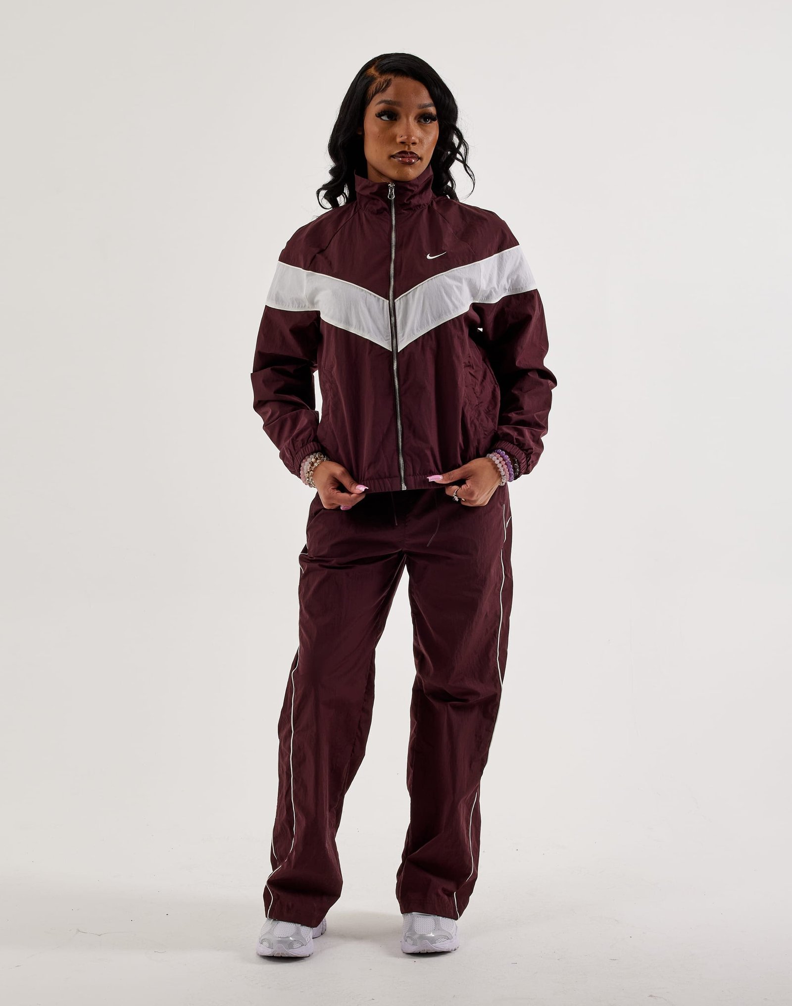 Nike Windrunner Loose UV Woven Full-Zip Jacket - Image 4