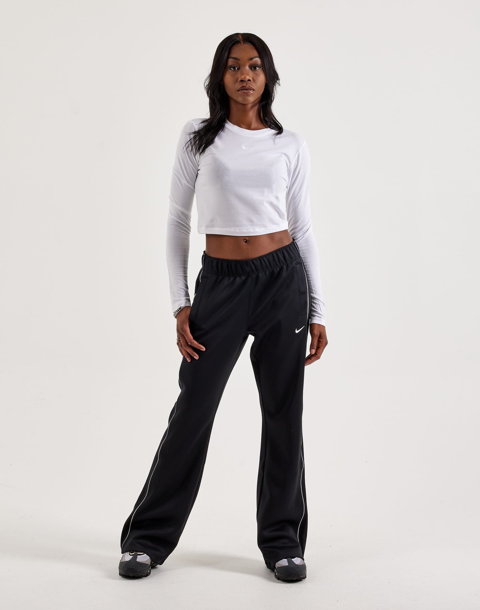 Nike Sportswear Chill Knit Long-Sleeve Cropped Shirt - Image 4