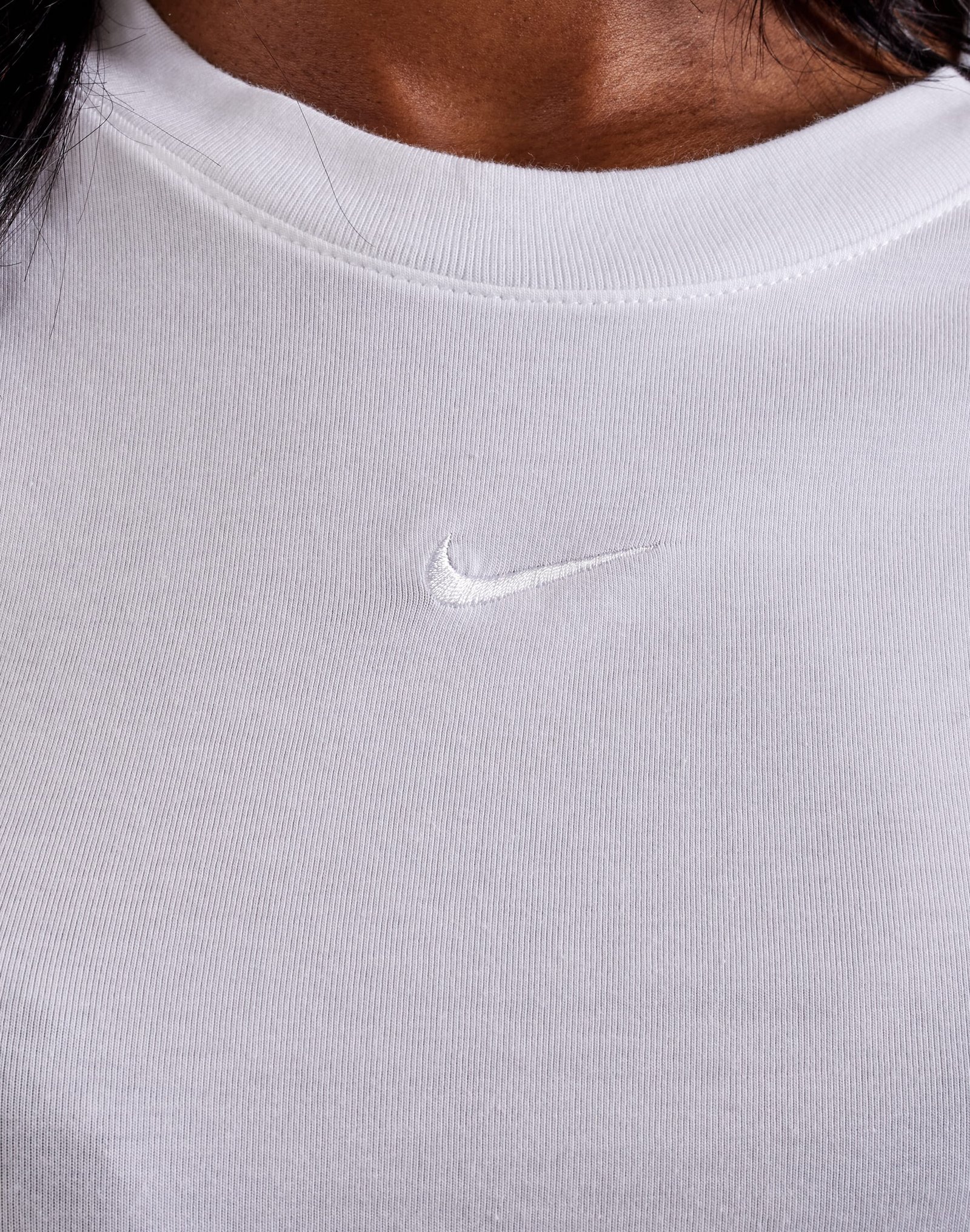 Nike Sportswear Chill Knit Long-Sleeve Cropped Shirt - Image 2