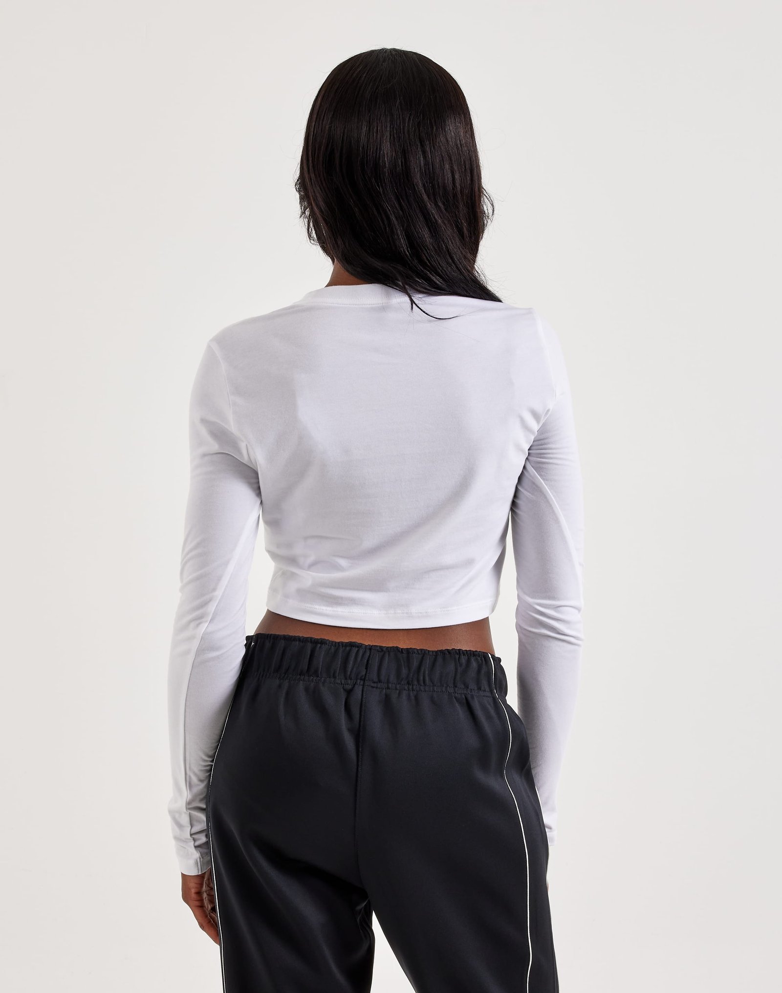 Nike Sportswear Chill Knit Long-Sleeve Cropped Shirt - Image 3