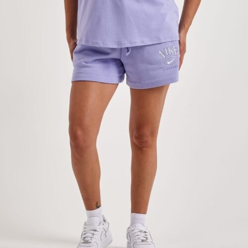 Nike Club Fleece Mid-Rise Shorts
