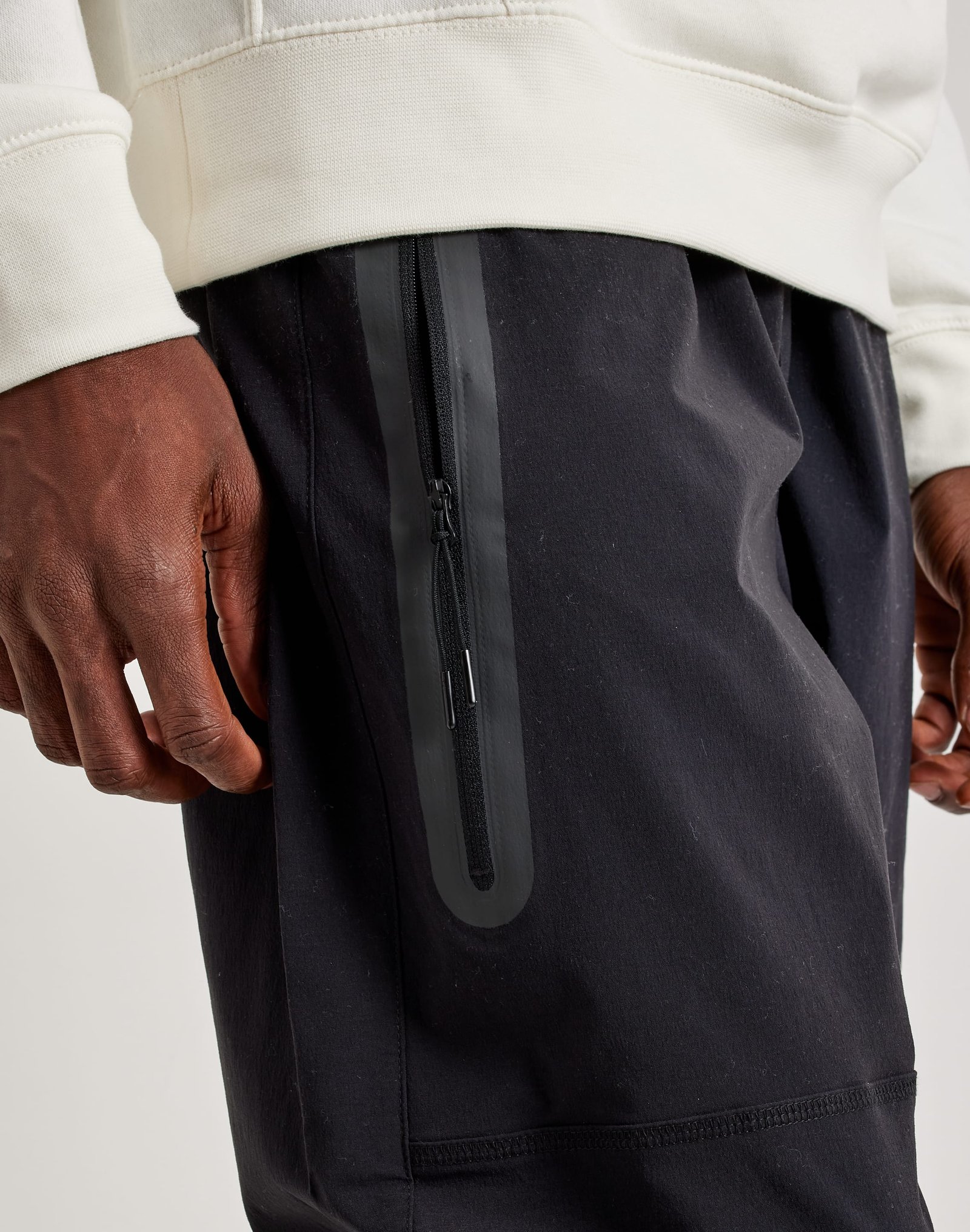 Nike Tech Oversized Pants - Image 2