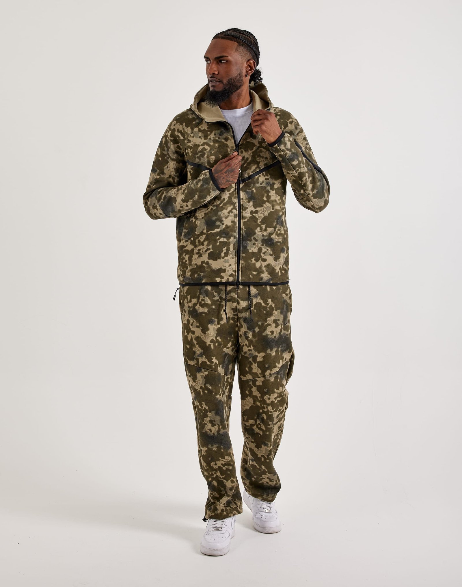 Nike Tech Fleece Windrunner Full-Zip Hoodie - Image 4