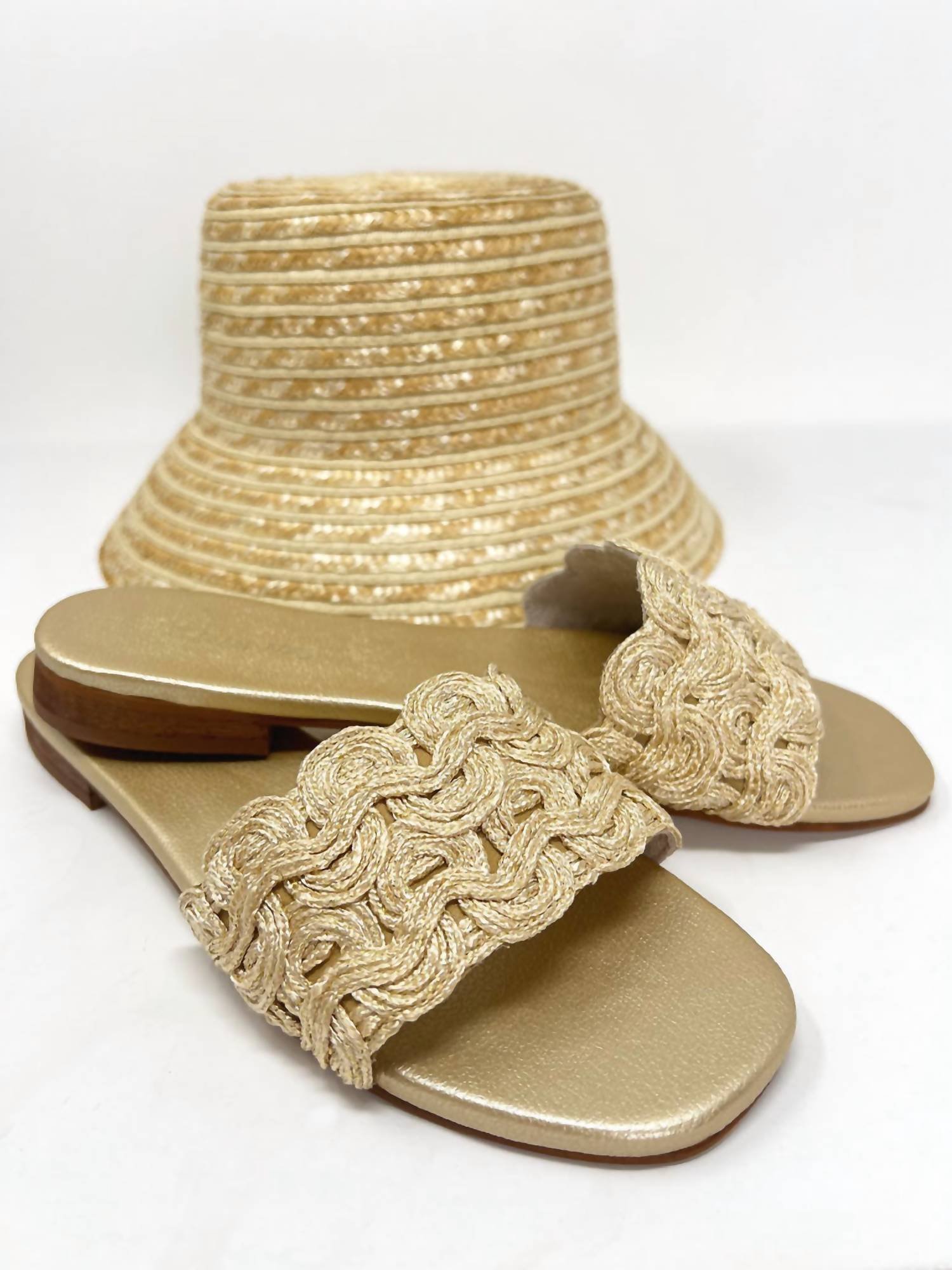 Coco Indigo - Women's Capri Textured Band Slip-on Sandals - Image 2