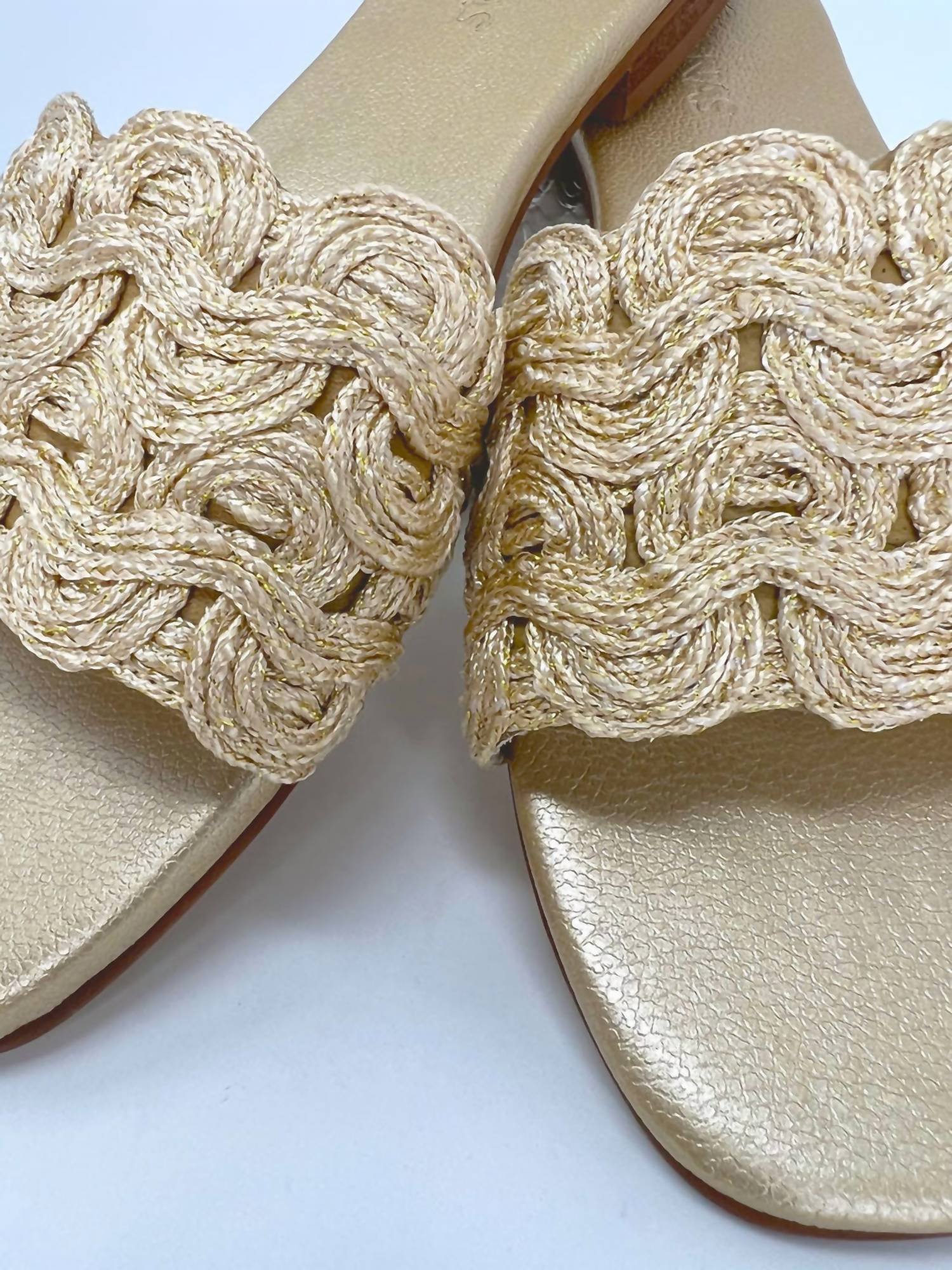 Coco Indigo - Women's Capri Textured Band Slip-on Sandals - Image 3