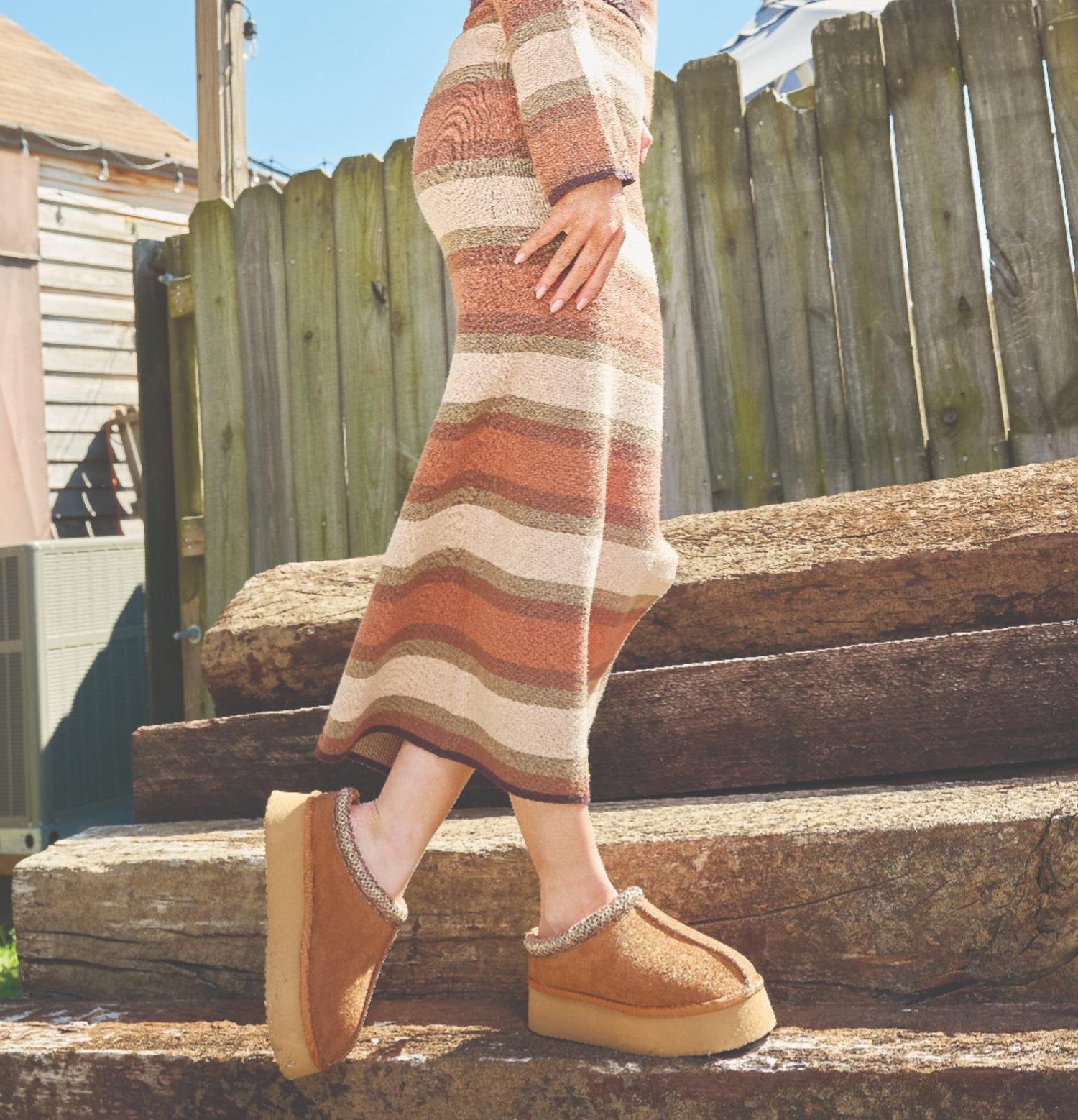 Corkys Footwear - Women's Pillow Talk Platform Mule Slipper - Image 2